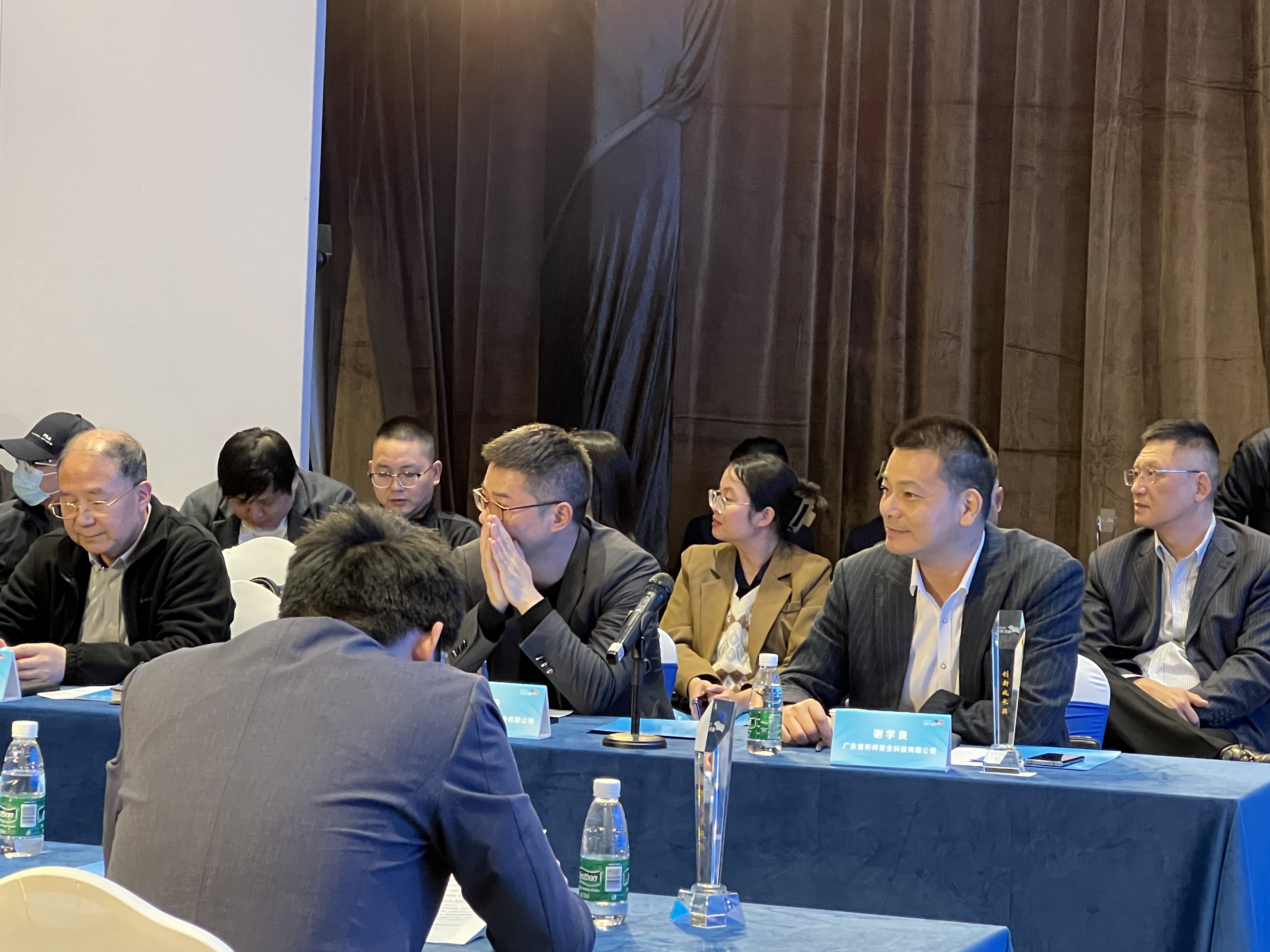 IMG_5830.JPG IMG_5830.JPG