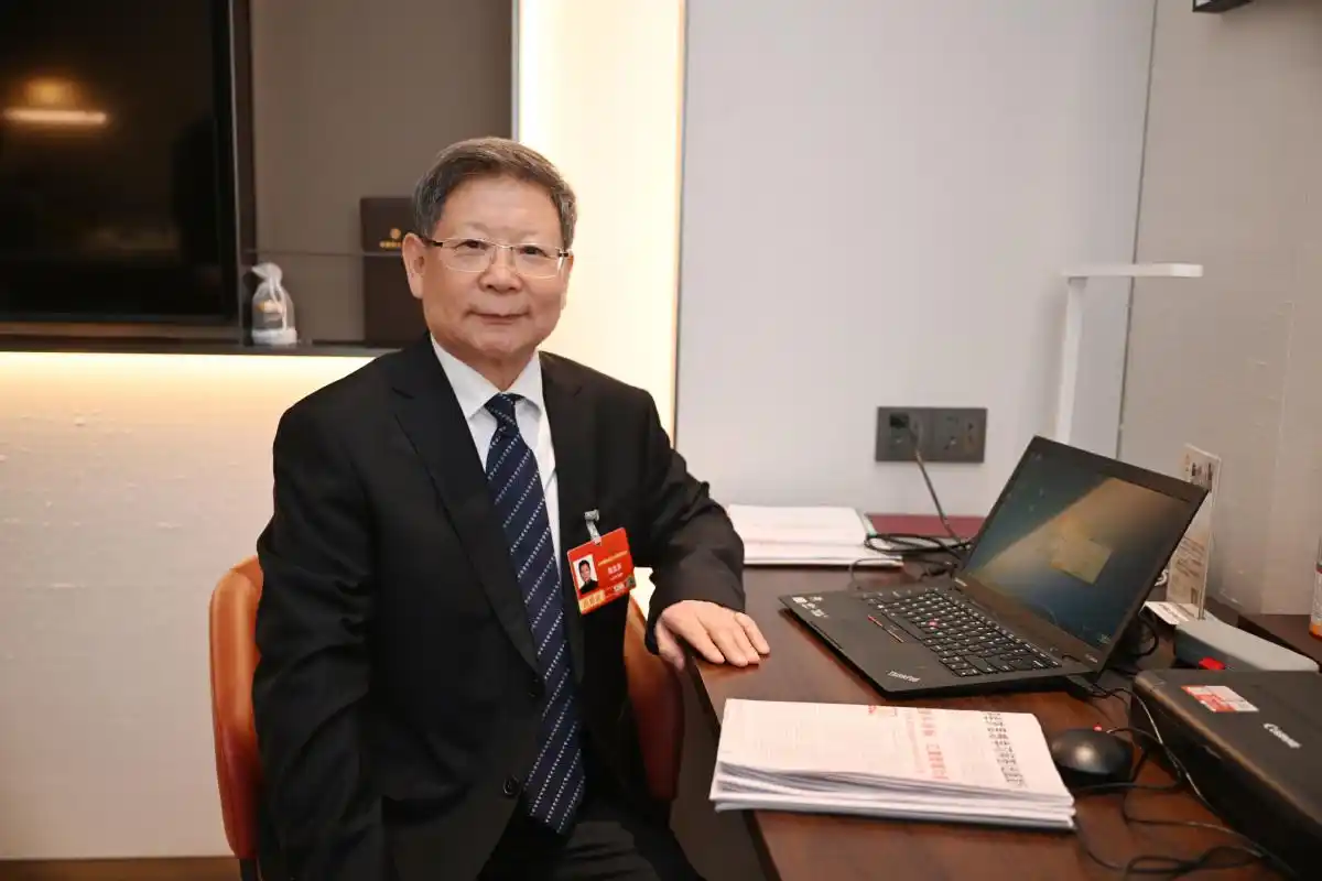 高友东.png 高友东.png